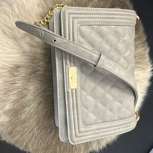 BCBG grey shoulder bag with gold chains